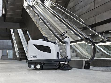 Ride On Sweeper Machine Manufacturer, Supplier from Vadodara