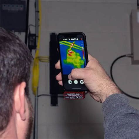 Klein Tools Puts a Thermal Imaging Camera on Your iPhone