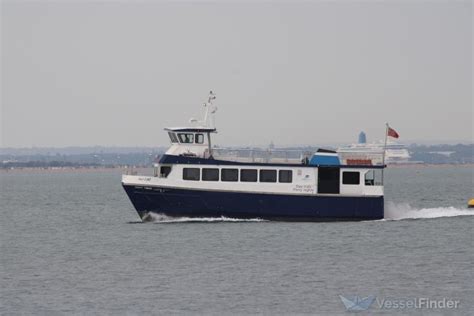 ALI CAT OF COWES, Passenger ship - Details and current position - MMSI ...