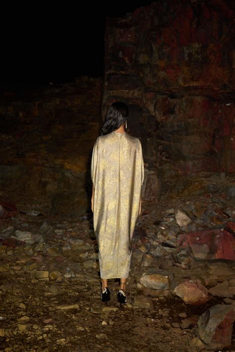 dash and dot - Drape Cowl Kaftan