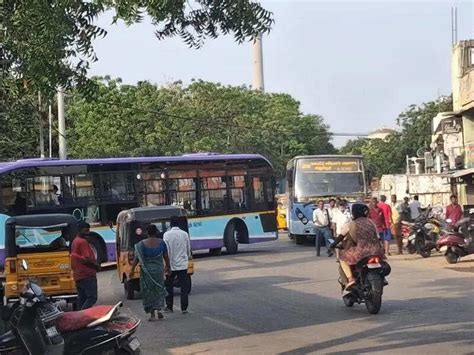 Traffic snarls irk road users near Ennore bus terminus