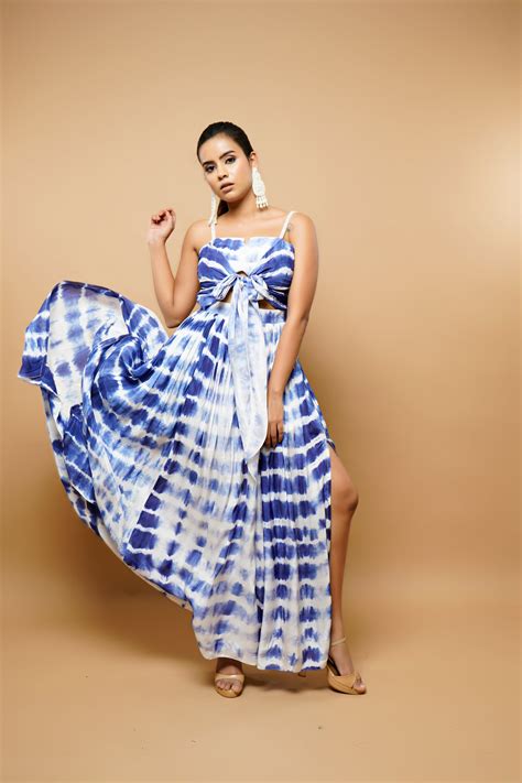 Tie-Dye Blue And White Resort Wear Dress – ahiclothing