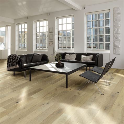 5/8" x 7-1/2" Prefinished White Oak Cardiff Hardwood Flooring