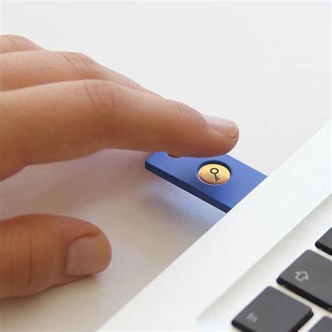 Security Key for Computer 的图像结果