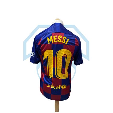 Messi Barcelona Jersey Lionel Messi Commits To Barcelona With New