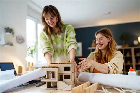 Model Building Stock Images 的图像结果