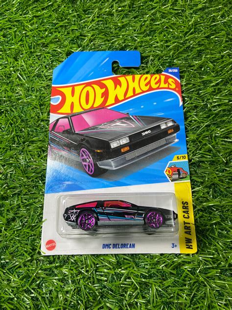 DMC Delorean (Imported) – Rolling Metal Collectibles