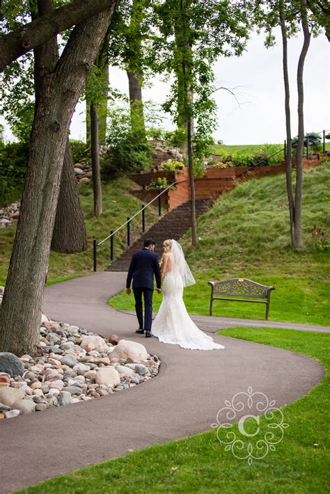 Mississippi Gardens Wedding Photos | Rachael + Nishant