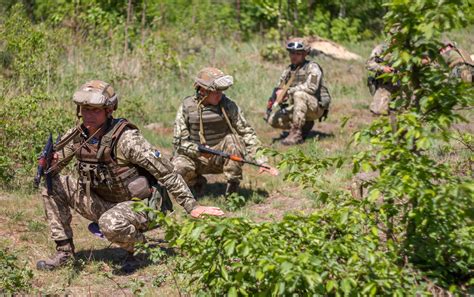 New York Army Guard Soldiers mentor and learn from Ukrainian ...