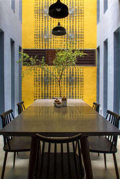 Vertical Courtyard House | Design Dekko