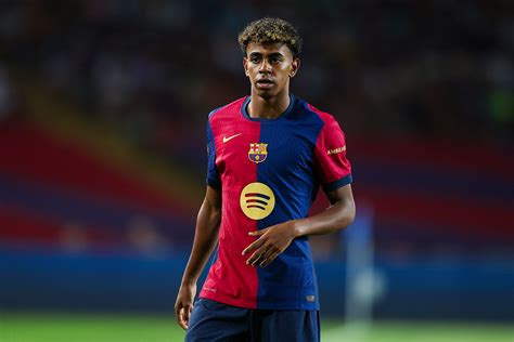 Lamine Yamal reveals Neymar was his childhood idol, despite considering Messi the best - News ...