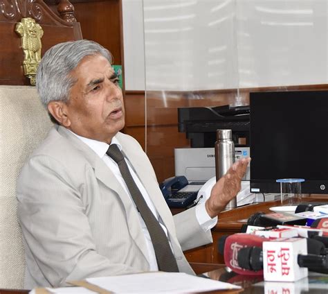 Haryana Lokayukta Presents Annual Report To Haryana Governor, 577 Out ...