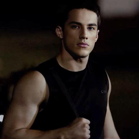 Tyler Lockwood | Vampire diaries guys, Tyler vampire diaries, Vampire ...