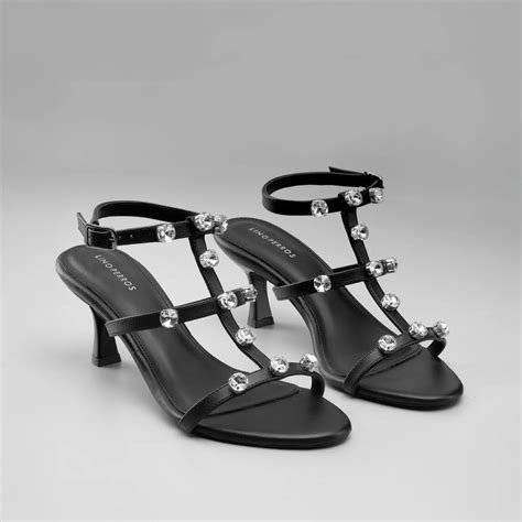Buy Victoria Charm Black Heels | Lino Perros