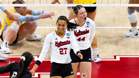Huskers Sweep Sharks in NCAA Opener - University of Nebraska - Official ...
