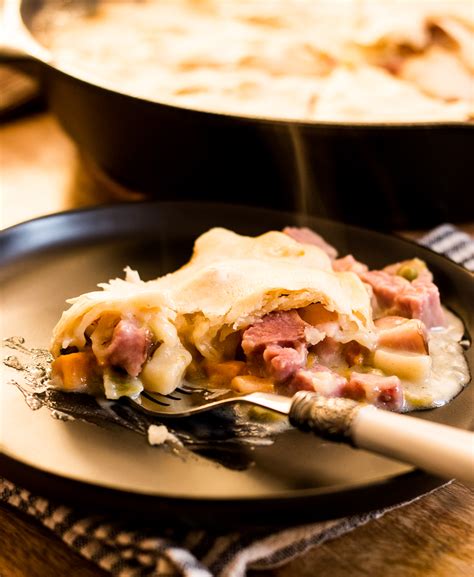 Easy Ham Pot Pie Recipe - The How-To Home