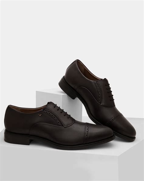 Buy Brown Solid Oxford Shoes Online at Blackberrys