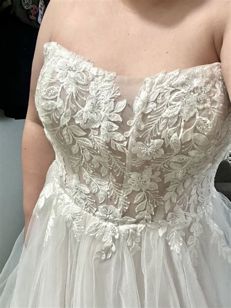 Stella York 7573 Sample Wedding Dress Save 63% - Stillwhite