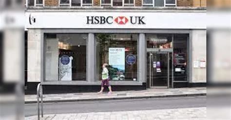 HSBC shedding at least 200 senior operations managers in global cuts ...