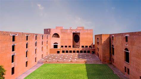 Ahmedabad: IIM-A પ્લેસમેન્ટમાં વિદ્યાર્થીઓને રૂપિયા 1.10 કરોડ સુધીનું ...