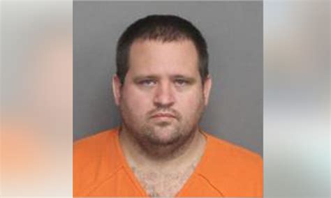 Laurens County, SC Jail Officer Exposed Himself While On Duty