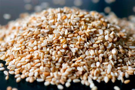 Are sesame seeds a superfood? Health benefits explained by a ...