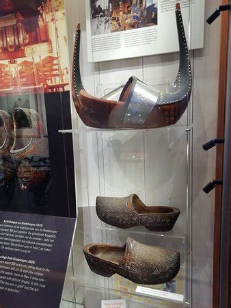 Kooijman Souvenirs & Clogs Wooden Shoe Workshop (Zaandam) - 2020 What ...