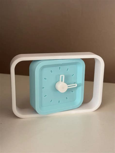 TiltFrame Modern Desk Clock – Airbeats