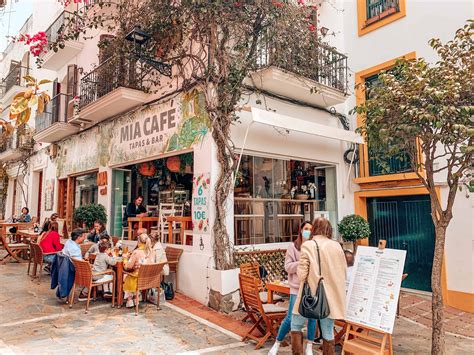 Mia Cafe- Tapas bar: Marbella (old town) - Travel Munchers