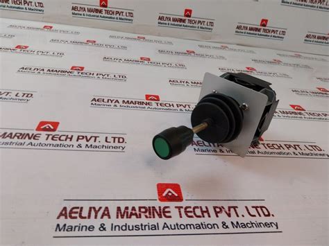 Telemecanique Xkb-e15300 Joystick Controller With Xkb-z966 Contact ...