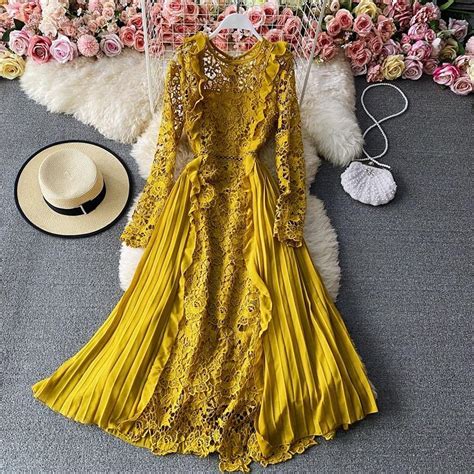 Elsa Laced Dress – Label Frenesi Fashion