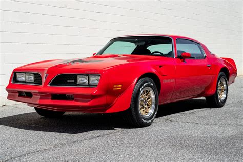 1977 Pontiac Trans Am Red