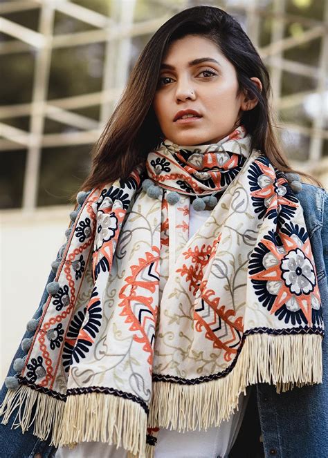 Get Pom-Pom Detail Khadi Embroidered Woolen Stole at ₹ 1120 | LBB Shop