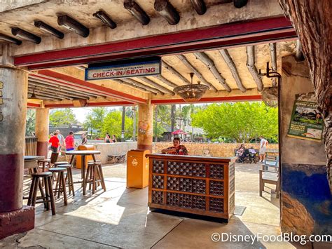 REVIEW: Buffets Are BACK at Tusker House in Disney’s Animal Kingdom ...