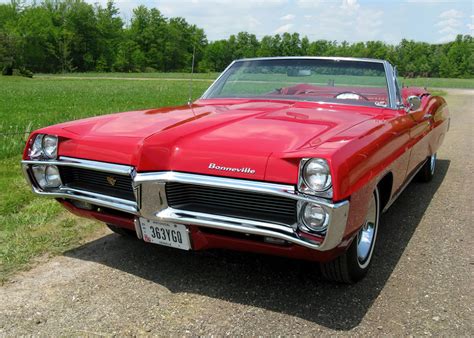 1967 Pontiac Bonneville Red 1967 Pontiac Bonneville | Legendary Motors