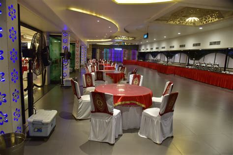 Infrastructure - Khare Club House, Sangli