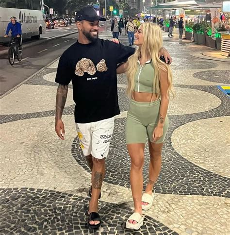Who is Alisha Lehmann's partner? - Football | Tribuna.com
