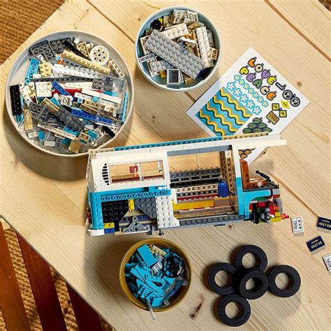 LEGO 10279 Icons Volkswagen T2 Camper Van — Toycra