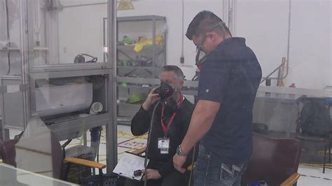 Pilots get training in AZ oxygen chamber | FOX 10 Phoenix