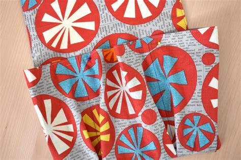 Remote Control Caddy DIY 的图像结果