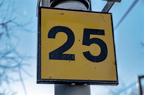 Number 25 sign Stock Photo - Alamy