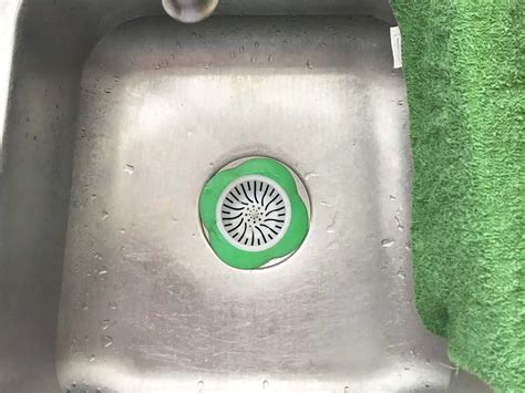 4 Ways to Deodorize a Smelly Garbage Disposal – Snappy Living