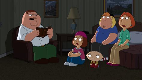 Watch Family Guy S18 Episode 19 on Disney+