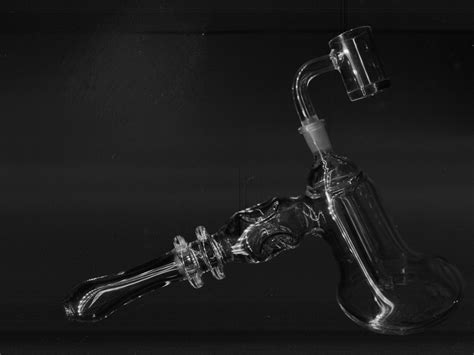 Hummer Bubbler - 78 Glass