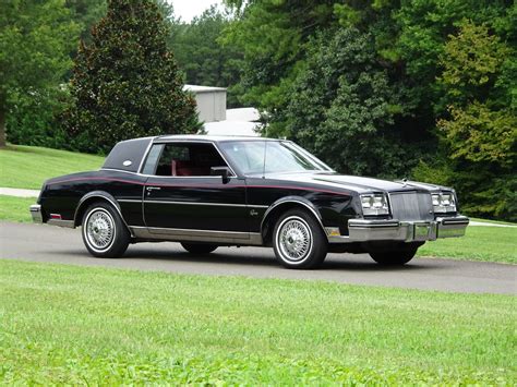 1985 Buick Riviera | Raleigh Classic Car Auctions