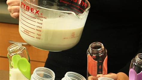 Mixing Baby Formula 的图像结果