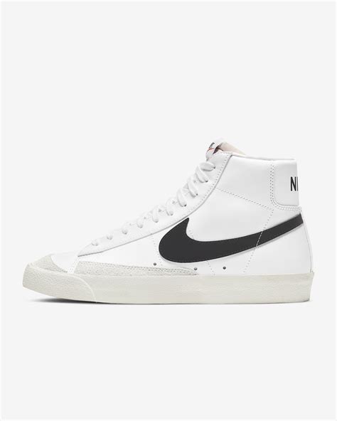 Nike Blazer Mid '77 Vintage Men's Shoes. Nike IN
