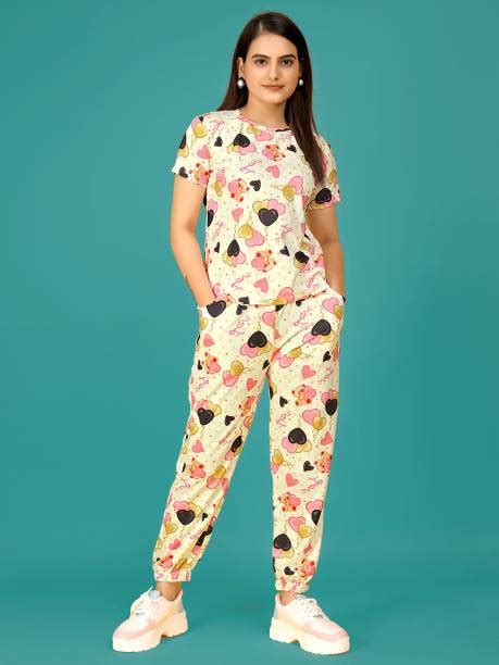 Winter Suits For Ladies - Buy Winter Suits For Ladies online at Best ...