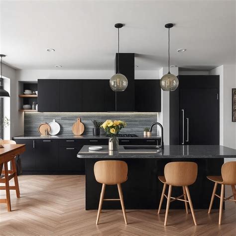 Black Kitchen Designs: Stylish Ideas for a Bold Culinary Space