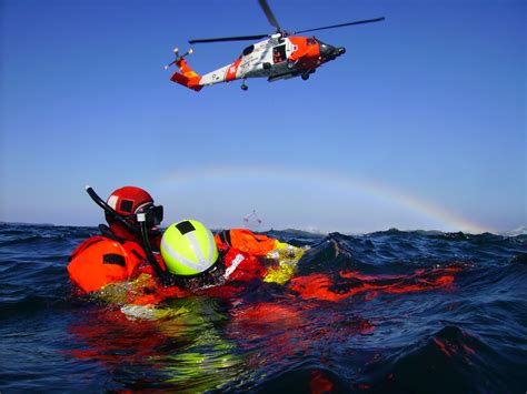 MH-60 and Rescue Swimmer « Coast Guard Compass